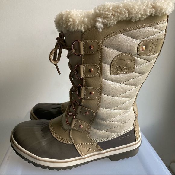 Sorel Toffino II Holiday Winter Snow Boot, Sz 7 - Picture 3 of 14